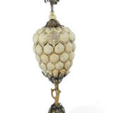 COUPE ET SON COUVERCLE ALLEMANDS DITE 'TRAUBENPOKAL' EN VERMEIL ET ARGENT - фото 1