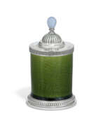 Шкатулки и футляры. A GEM-SET SILVER-MOUNTED CERAMIC GUM POT
