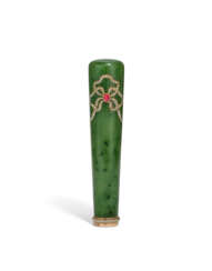 A JEWELLED GOLD-MOUNTED NEPHRITE PARASOL HANDLE