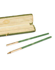 A GOLD-MOUNTED NEPHRITE SET OF PLUME AND PENCIL HOLDERS