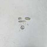 A PARCEL-GILT SILVER, GUILLOCH&#201; AND CHAMPLEV&#201; ENAMEL STAMP BOX - Foto 4