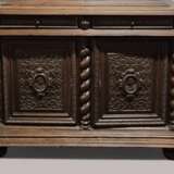 French Renaissance Revival Carved Oak Buffet &agrave; Deux Corps 19 Century Дерево 19th century г. - фото 13