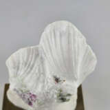 Kleine Marmorfigur mit in-situ Edelsteinkristallen… - Foto 2