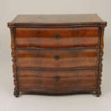 Kommode - 19. Jh., Mahagoni, dreischubiger geschwe… - photo 1