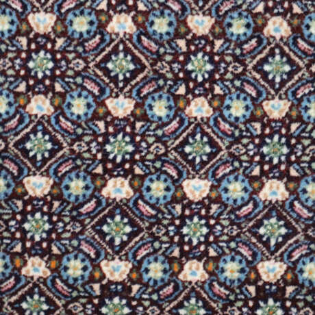 Orientbrücke - 20. Jh., Wolle, handgeknüpft, zentr… - photo 2 Orientbrücke - 20. Jh., Wolle, handgeknüpft, zentr… - photo 2