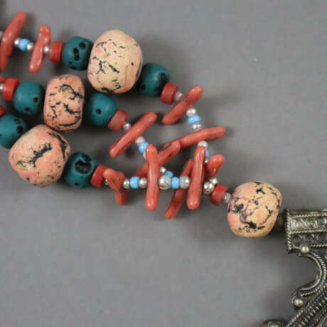 Berber-Halskette - teils mehrreihig gearbeitetes C… - photo 2