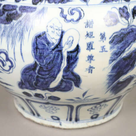 Ein Paar blau-weiße Cachepots im Kangxi-Stil - Chi… - фото 2 Ein Paar blau-weiße Cachepots im Kangxi-Stil - Chi… - фото 2