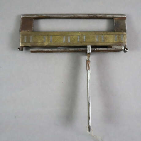 Antikes Vorhängeschloss mit Schlüssel - wohl China… - фото 1 Antikes Vorhängeschloss mit Schlüssel - wohl China… - фото 1