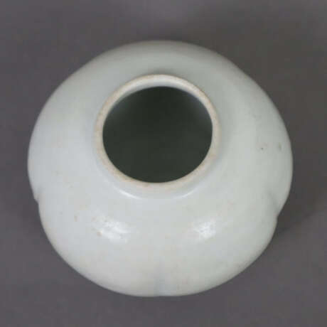 Kleiner Schultertopf - Porzellanscherben mit weiße… - Foto 2