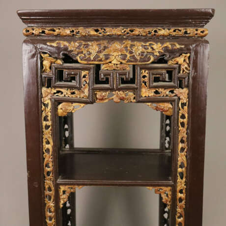 Dekoratives Lackregal - China, nach 1900, lackiert… - photo 2 Dekoratives Lackregal - China, nach 1900, lackiert… - photo 2