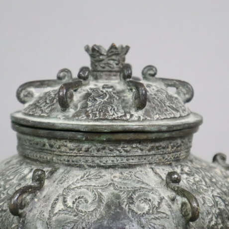 Deckelvase - tibetochinesisch, Metall bronziert, B… - фото 2 Deckelvase - tibetochinesisch, Metall bronziert, B… - фото 2