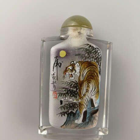 Snuffbottle - China, farbloses Glas mit Innenbemal… - photo 2 Snuffbottle - China, farbloses Glas mit Innenbemal… - photo 2