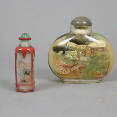 Zwei Snuffbottles mit Innenwandmalerei - China, 1x… - фото 1 Zwei Snuffbottles mit Innenwandmalerei - China, 1x… - фото 1