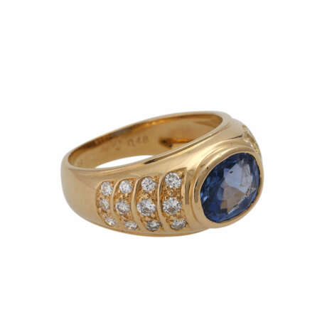 Ring mit einem Saphir von ca. 2,98 ct (punz.) oval fac., - фото 2