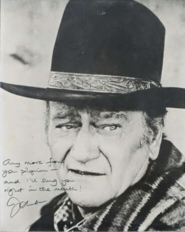 John Wayne - eigenhändig signiertes Foto von John … - фото 1 John Wayne - eigenhändig signiertes Foto von John … - фото 1