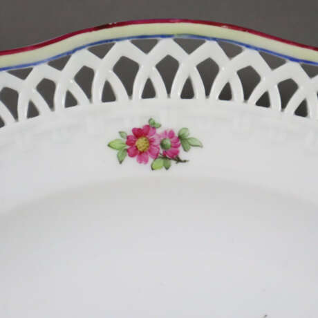 Dessertteller - KPM Berlin, Porzellan, glasiert, F… - фото 2 Dessertteller - KPM Berlin, Porzellan, glasiert, F… - фото 2