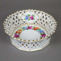 Korbschale mit Blumenmalerei - Schorndorf, Porzell…