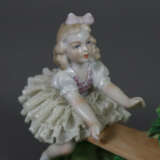 Figurengruppe "Mädchen auf der Wippe" - Sitzendorf… - Foto 2