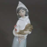 2 Krippenfiguren "Schäferin mit Huhn" und "Schäfer… - фото 2