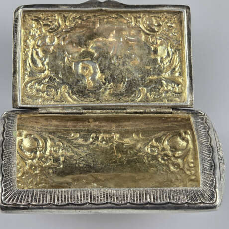 Zierdose - Silber (geprüft), innen vergoldet, läng… - Foto 2 Zierdose - Silber (geprüft), innen vergoldet, läng… - Foto 2