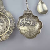 Antikes Konvolut Tafelsilber - dreiteilig: 1 Streu… - фото 2