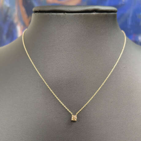 18K-Diamantanhänger an zarter Kette - Gelbgold 750… - photo 2 18K-Diamantanhänger an zarter Kette - Gelbgold 750… - photo 2