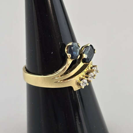 Saphirring mit Diamanten - Gelbgold 585/000 (14K),… - Foto 1 Saphirring mit Diamanten - Gelbgold 585/000 (14K),… - Foto 1