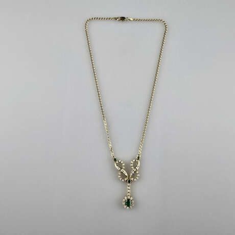 Goldcollier mit Smaragden und Diamanten - Gelbgold… - фото 2 Goldcollier mit Smaragden und Diamanten - Gelbgold… - фото 2