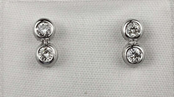 Paar 18K-Ohrstecker mit Diamanten - Weißgold 750/0… - photo 1