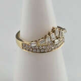 Goldring - Gelbgold 750/000 (18 K), Besatz mit Dia… - photo 2