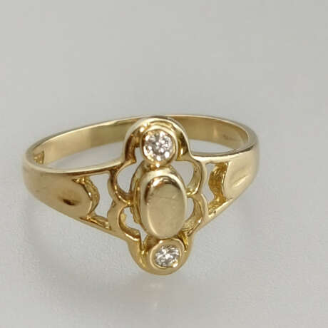 Goldring mit Diamantbesatz - Gelbgold 750/000 (18K… - photo 1
