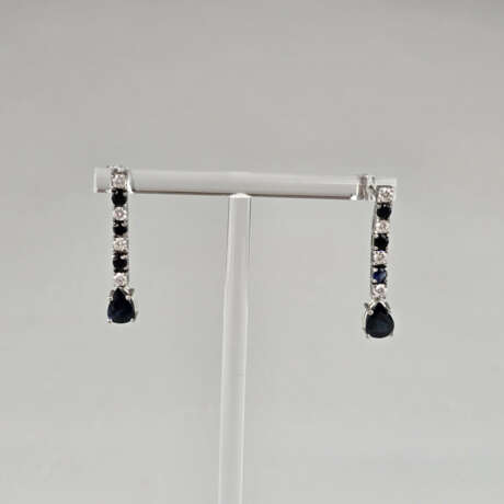 Ein Paar Saphir-/Diamant-Ohrhänger - Weißgold 585/… - фото 1 Ein Paar Saphir-/Diamant-Ohrhänger - Weißgold 585/… - фото 1