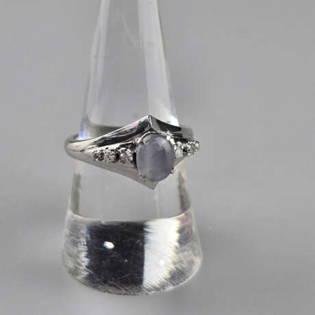 Sternsaphirring mit Diamanten - Weißgold 750/000, … - photo 1