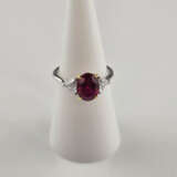 Rubinring - Weißgold 750/000 (18 K), zentraler Rub… - Foto 1