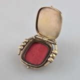 Medaillonanhänger - Metall vergoldet, randverziert… - photo 2