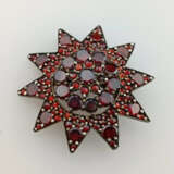 Sternförmige Granatbrosche - Metallfassung mit Ver… - фото 1