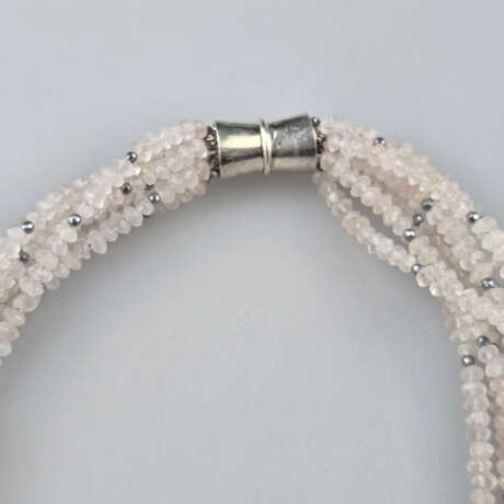 Rosenquarz-Collier mit Silberschließe - 8 Stränge … - фото 2