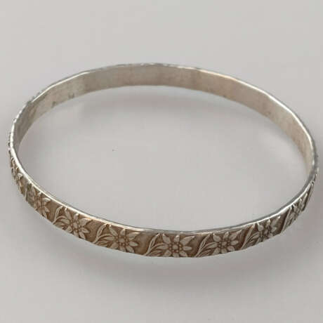 Drei Silberarmreife - 1 offene Armspange, Sterling… - фото 2