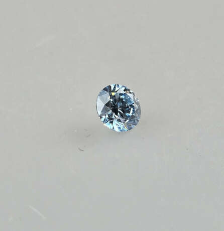 Loser eisblauer Diamant von 2,04 ct. mit Lasersign… - photo 2 Loser eisblauer Diamant von 2,04 ct. mit Lasersign… - photo 2