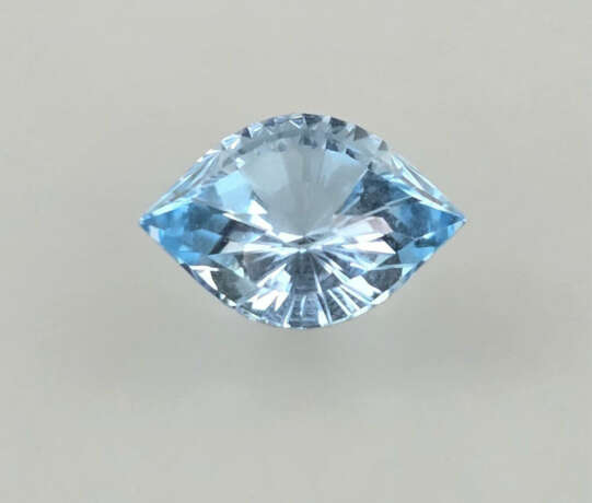 "Das Auge der Kleopatra": loser blauer Topas von ü… - Foto 1