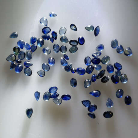 Konvolut lose Saphire - 75 Stück, insgesamt 14,75 … - фото 2