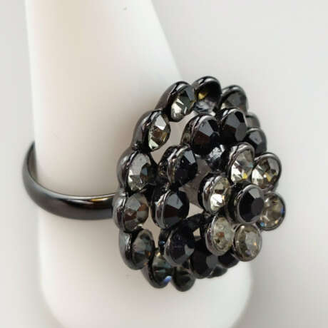 „Gothik“-Rosettenring mit Bergkristall- und Onyxbe… - фото 1