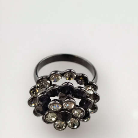 „Gothik“-Rosettenring mit Bergkristall- und Onyxbe… - фото 2