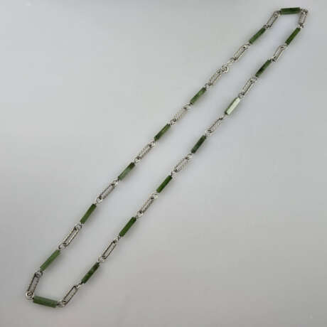 Vintage-Jadekette - China, Halskette mit 15 längli… - фото 2 Vintage-Jadekette - China, Halskette mit 15 längli… - фото 2