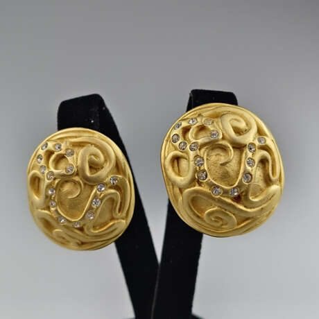 Ein Paar Vintage-Ohrclips - goldfarbenes Metall, o… - photo 1