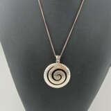 Vintage-Silberanhänger mit Kette - gehämmerter run… - фото 1