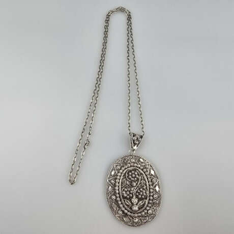 Großer Vintage-Silberanhänger mit Kette - Anhänger… - фото 1