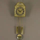 Wanduhr - 20. Jh., rechteckiges Holz-Gehäuse, scha… - photo 1