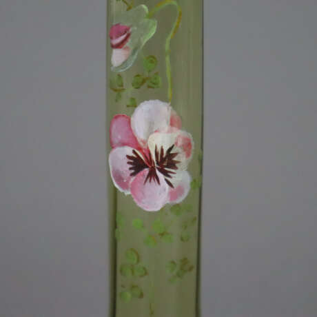 Kleine Jugendstil-Glasvase - um 1900, grünes Glas,… - photo 2 Kleine Jugendstil-Glasvase - um 1900, grünes Glas,… - photo 2