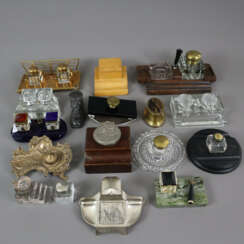 Konvolut Schreibgarnituren und Tintenfässer - um 1…